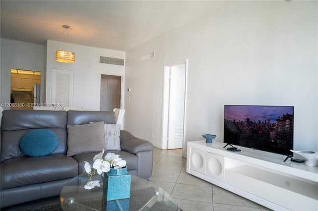 3901 S Ocean Dr, Hollywood FL 33019 - Hollywood, FL - Photo 5