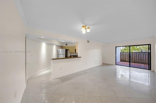 9405 Fontainebleau Blvd # 112, Miami FL 33172 - Miami, FL - Photo 5