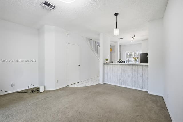12135 SW 3rd St, Pembroke Pines FL 33025 - Pembroke Pines, FL - Photo 6