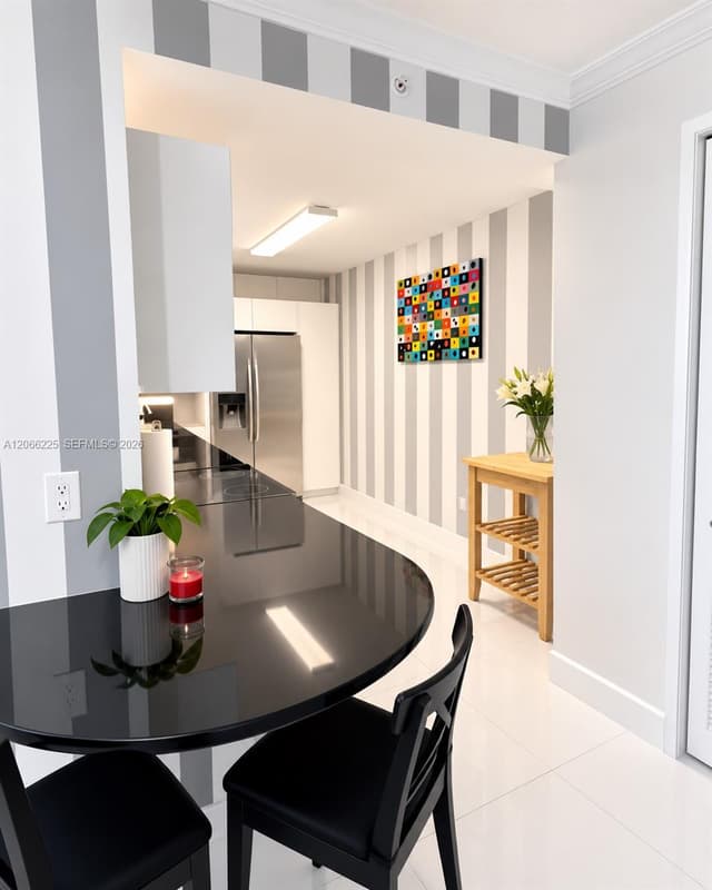 401 69th St # 304, Miami Beach FL 33141 - Miami Beach, FL - Photo 4