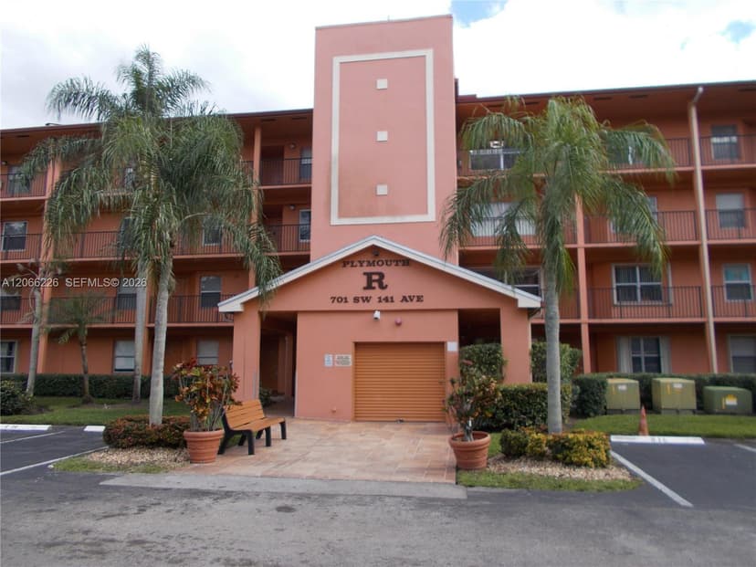 701 SW 141st Ave # 110R, Pembroke Pines FL 33027