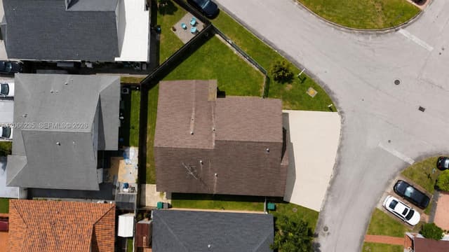 764 SW 99th Ct Cir, Miami FL 33174 - Miami, FL - Photo 6