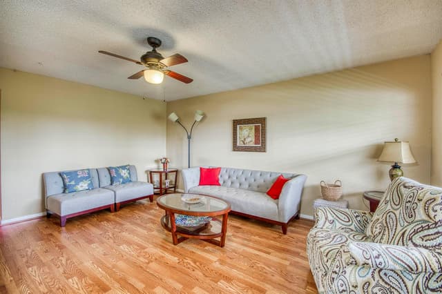 279 Tilford M, Deerfield Beach FL 33442 - Deerfield Beach, FL - Photo 4