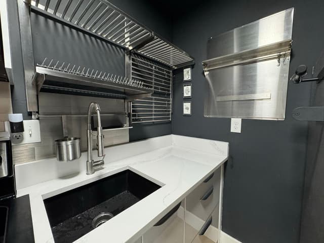 299 SW 7TH Street # 2070, Boca Raton FL 33432 - Boca Raton, FL - Photo 4