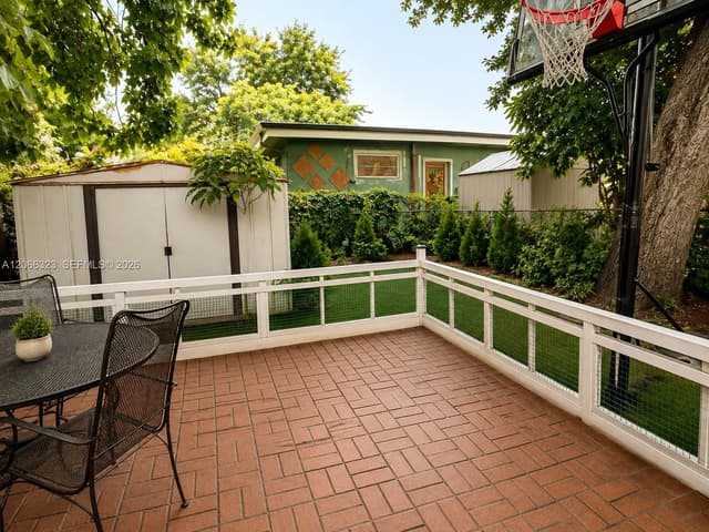 470 NW 52nd Ave, Miami FL 33126 - Miami, FL - Photo 2