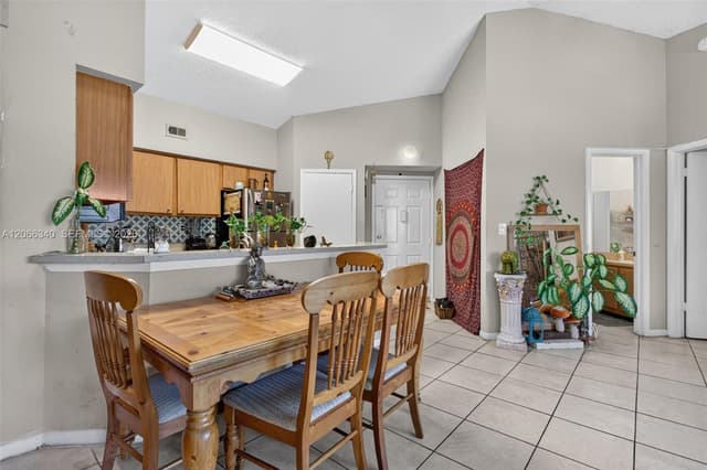 2445 SW 18th Ter # 807, Fort Lauderdale FL 33315 - Fort Lauderdale, FL - Photo 5