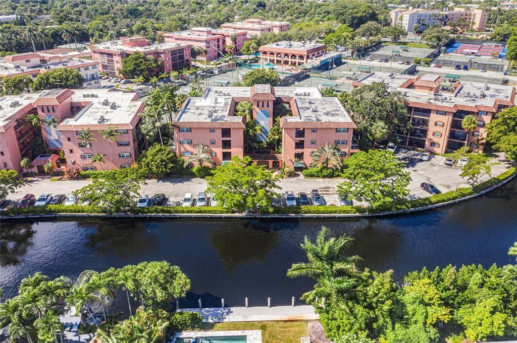 620 Tennis Club Drive # 103, Fort Lauderdale FL 33311 - Fort Lauderdale, FL - Photo 1