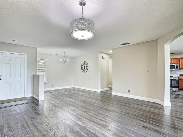 6427 Adriatic Way, West Palm Beach FL 33413 - West Palm Beach, FL - Photo 2