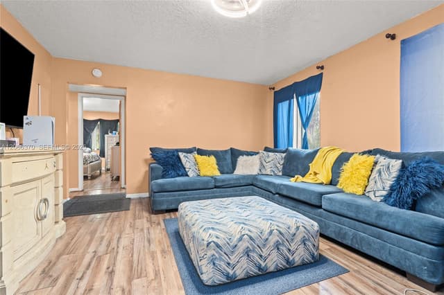 511 Shady Pine Way # D1, Green Acres FL 33415 - Green Acres, FL - Photo 3