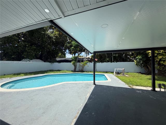 9934 SW 195th St, Cutler Bay FL 33157 - Cutler Bay, FL - Photo 5
