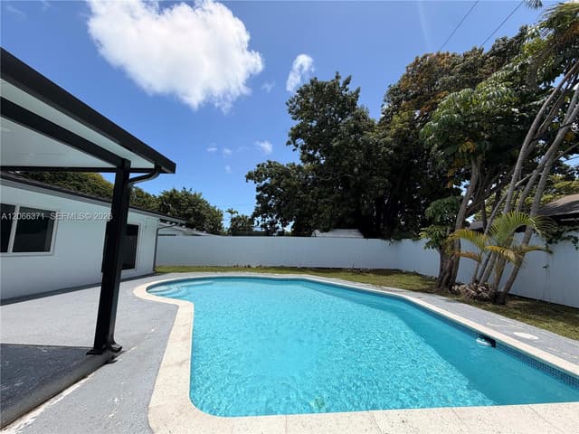 9934 SW 195th St, Cutler Bay FL 33157 - Cutler Bay, FL - Photo 3