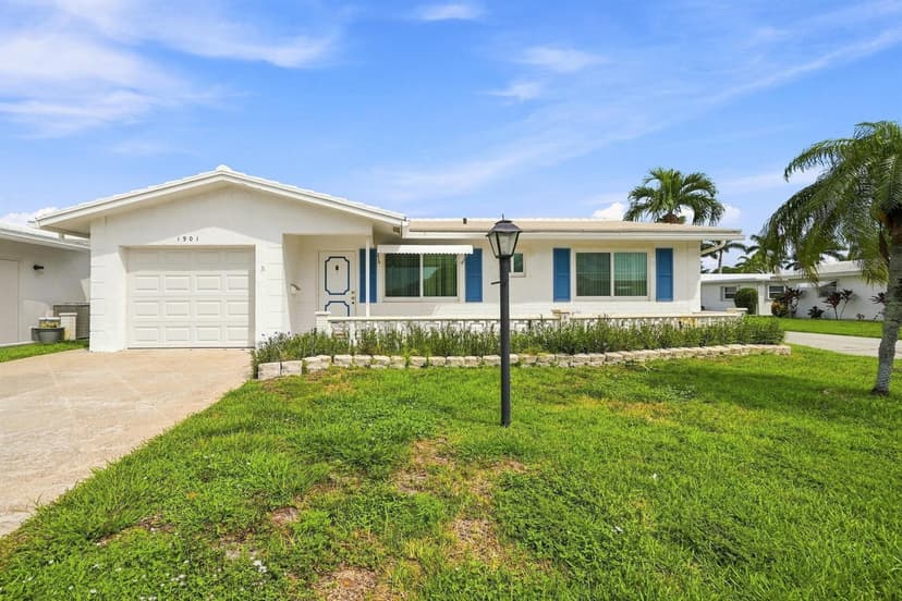 1901 SW 17TH Street, Boynton Beach FL 33426