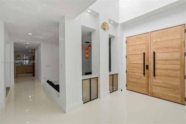16203 NW 82nd Pl, Miami Lakes FL 33016 - Miami Lakes, FL - Photo 5