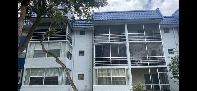 3160 HOLIDAY SPRINGS Boulevard # 311, Margate FL 33063 - Margate, FL - Photo 2