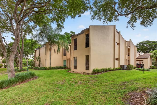 6421 PUMPKIN SEED Circle # 217, Boca Raton FL 33433 - Boca Raton, FL - Photo 6