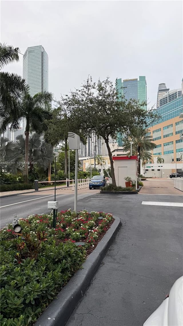 350 S Miami Ave # 304, Miami FL 33130 - Miami, FL - Photo 2