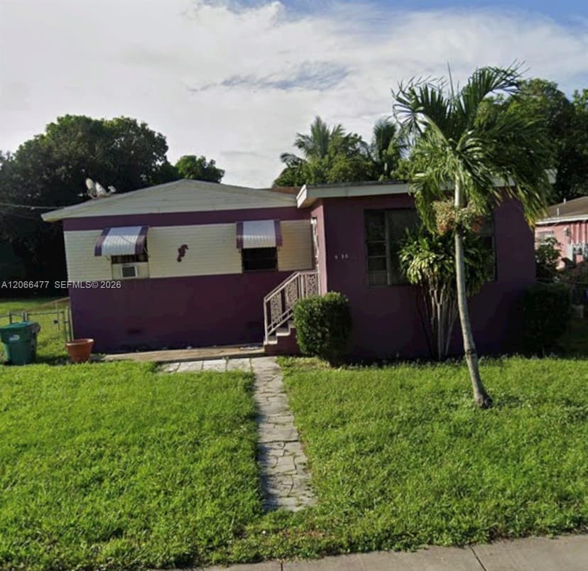 938 NW 110 st, Miami FL 33168