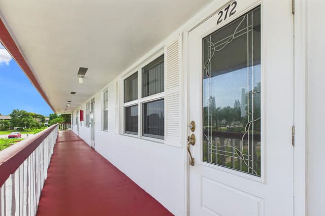272 NORTHAMPTON N, West Palm Beach FL 33417 - West Palm Beach, FL - Photo 3