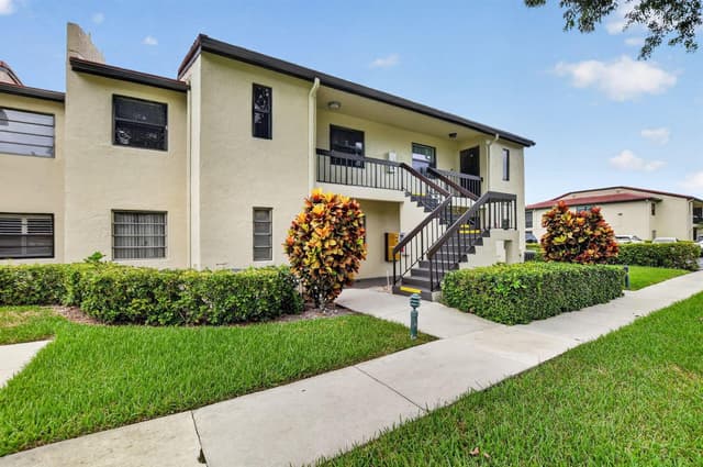 8545 Casa Del Lago # H, Boca Raton FL 33433 - Boca Raton, FL - Photo 3