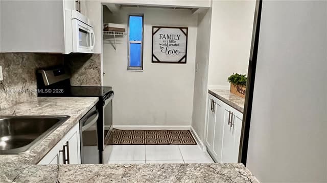 8060 Fairview Dr # 101, Tamarac FL 33321 - Tamarac, FL - Photo 2