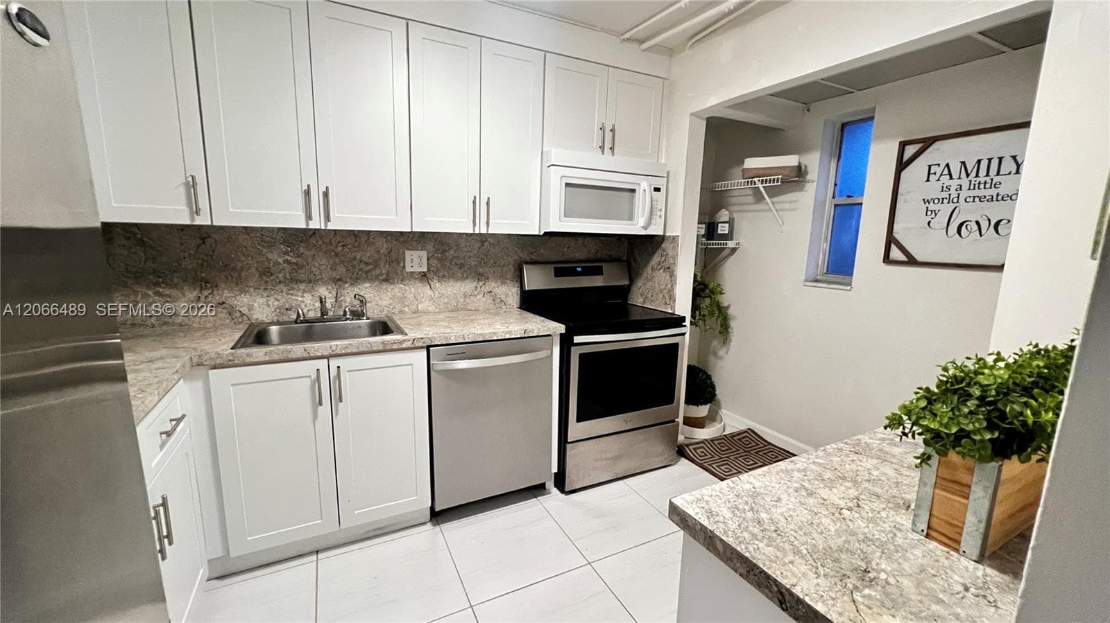 8060 Fairview Dr # 101, Tamarac FL 33321 - Tamarac, FL - Photo 1