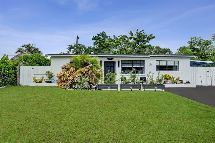 4131 NW 11th Avenue, Fort Lauderdale FL 33309