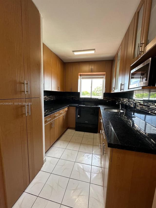 2921 SW 10th St # 33, Miami FL 33135 - Miami, FL - Photo 4