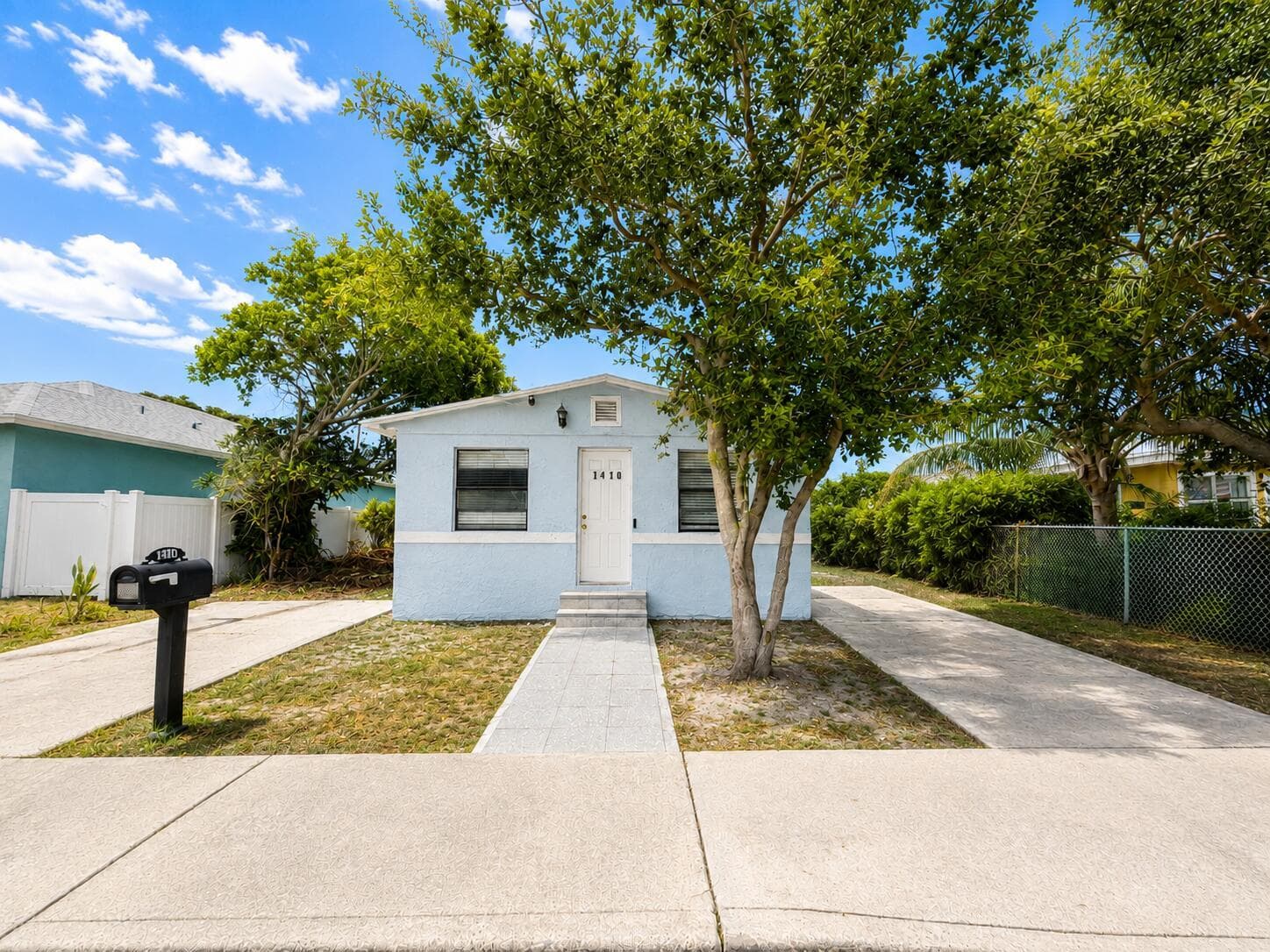 1410 S J Street, FL 33460 - Photo 1