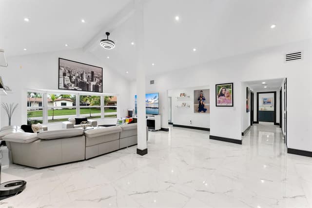 5800 SW 19TH Street, Plantation FL 33317 - Plantation, FL - Photo 5