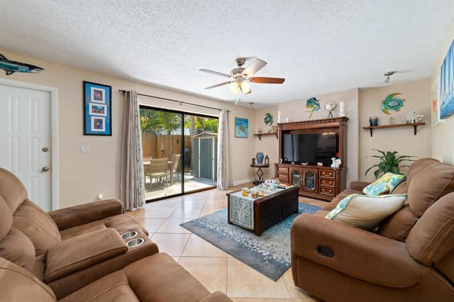 1704 FOREST LAKES Circle # A, West Palm Beach FL 33406 - West Palm Beach, FL - Photo 7