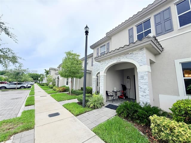 1877 SE 26th Ter, Homestead FL 33035 - Homestead, FL - Photo 4
