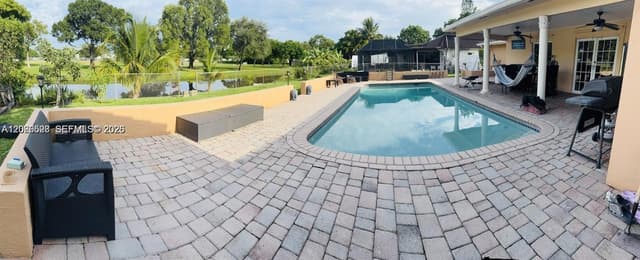 1230 NW 74th Ave, Plantation FL 33313 - Plantation, FL - Photo 2