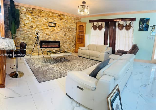 1230 NW 74th Ave, Plantation FL 33313 - Plantation, FL - Photo 4