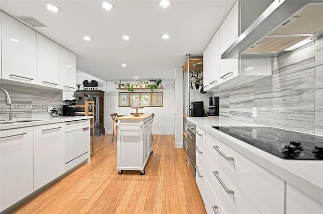 10205 Collins Ave # 206, Bal Harbour FL 33154 - Bal Harbour, FL - Photo 6