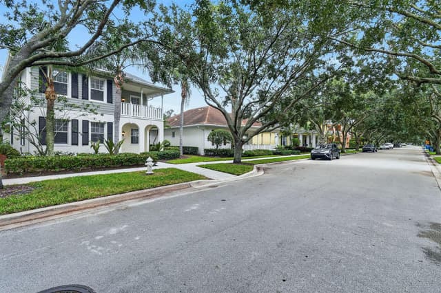 303 Caravelle Drive, Jupiter FL 33458 - Jupiter, FL - Photo 2