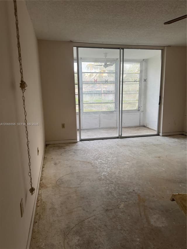 8325 Sunrise Lakes Blvd # 112, Sunrise FL 33322 - Sunrise, FL - Photo 2