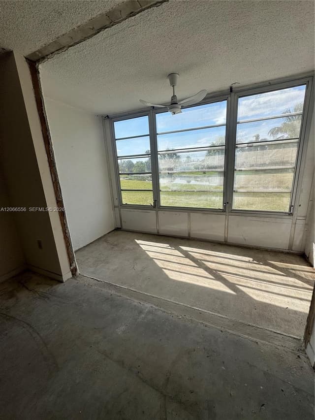 8325 Sunrise Lakes Blvd # 112, Sunrise FL 33322 - Sunrise, FL - Photo 3