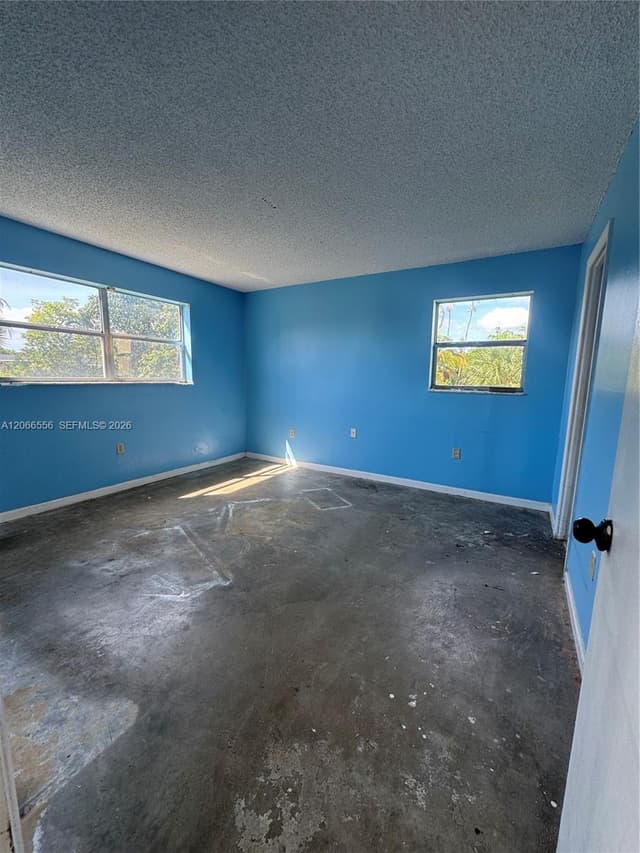 8325 Sunrise Lakes Blvd # 112, Sunrise FL 33322 - Sunrise, FL - Photo 5
