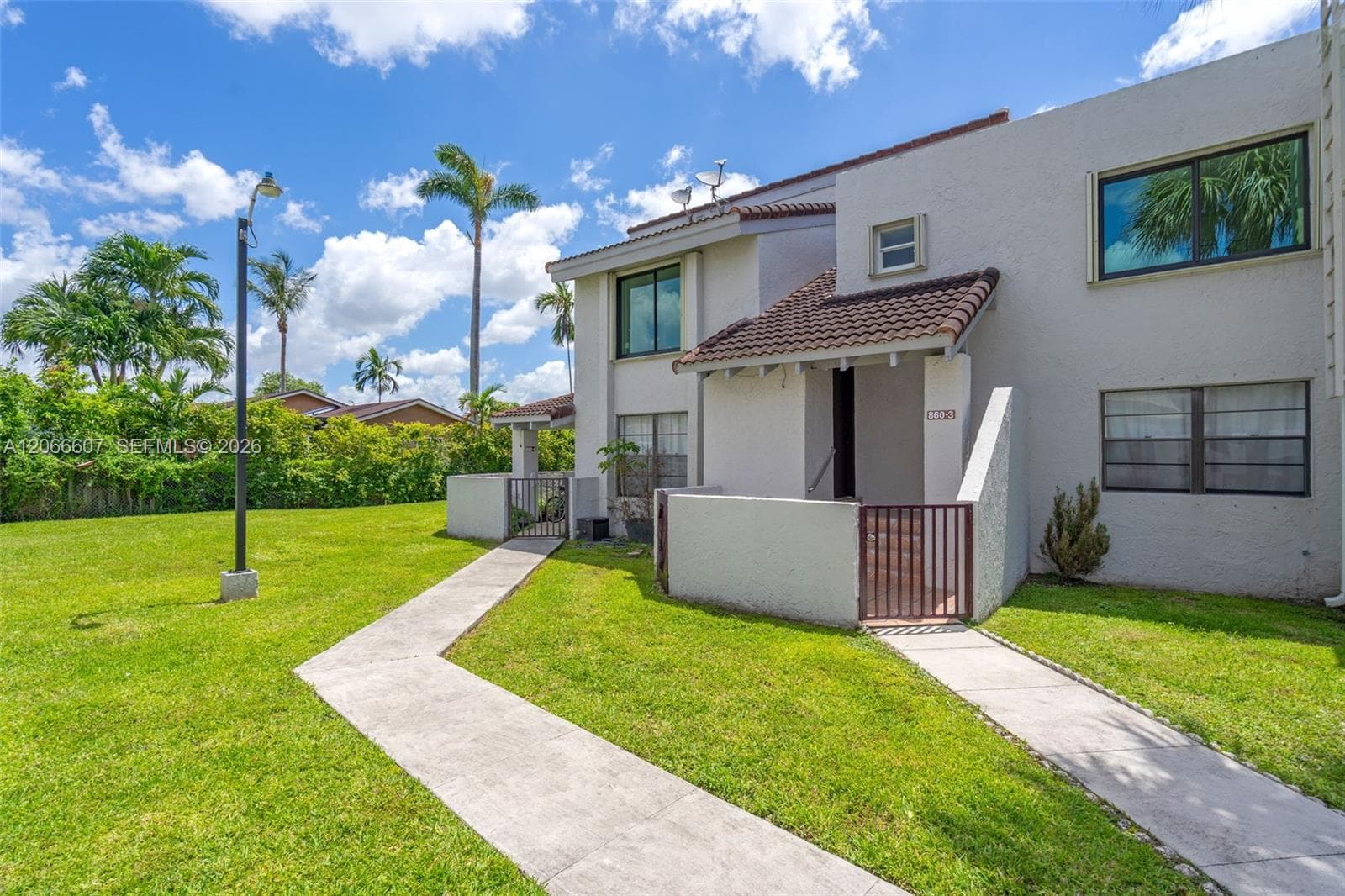 860 NW 106th Ave # 5, Miami FL 33172 - Miami, FL - Photo 1