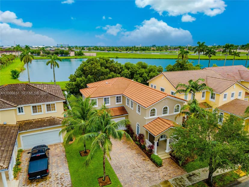 27621 SW 139th Pl, Homestead FL 33032