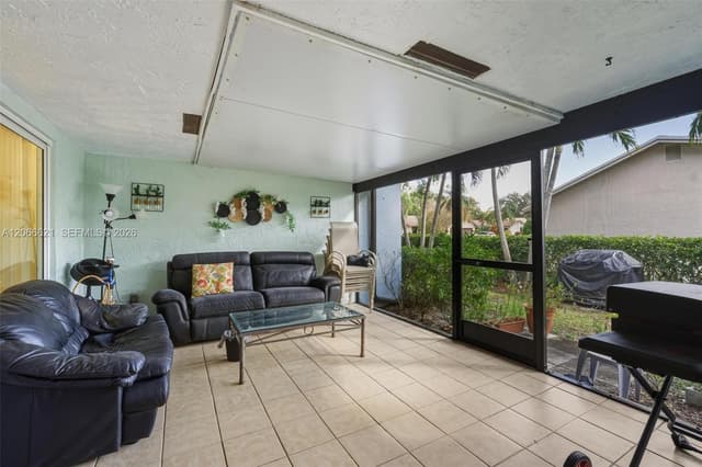 10308 Greenbriar Ct, Boca Raton FL 33498 - Boca Raton, FL - Photo 5
