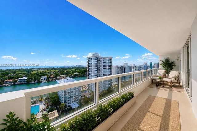5601 Collins Ave # 14, Miami Beach FL 33140 - Miami Beach, FL - Photo 2