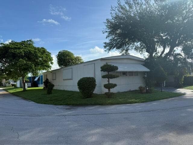 1817 DOLPHIN Place, Deerfield Beach FL 33442 - Deerfield Beach, FL - Photo 1