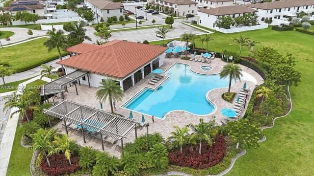 3378 W 112th St, Hialeah FL 33018 - Hialeah, FL - Photo 7