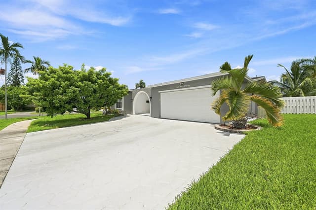 8481 NW 24TH Street, Sunrise FL 33322 - Sunrise, FL - Photo 3