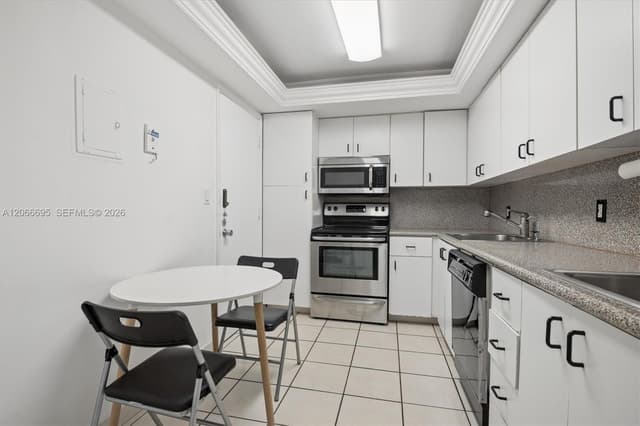5005 Collins Ave # 424, Miami Beach FL 33140 - Miami Beach, FL - Photo 6