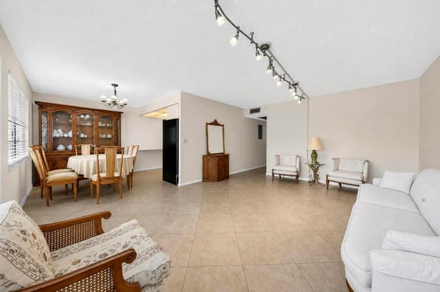 206 Richmond A # 206, Deerfield Beach FL 33442 - Deerfield Beach, FL - Photo 3