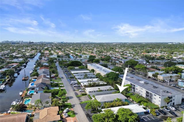 305 SE 12th Ave, Pompano Beach FL 33060 - Pompano Beach, FL - Photo 6