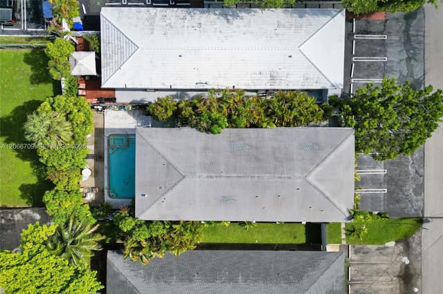 305 SE 12th Ave, Pompano Beach FL 33060 - Pompano Beach, FL - Photo 5
