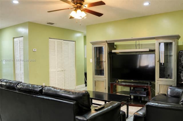 5095 NW 195th Ln, Miami Gardens FL 33055 - Miami Gardens, FL - Photo 7